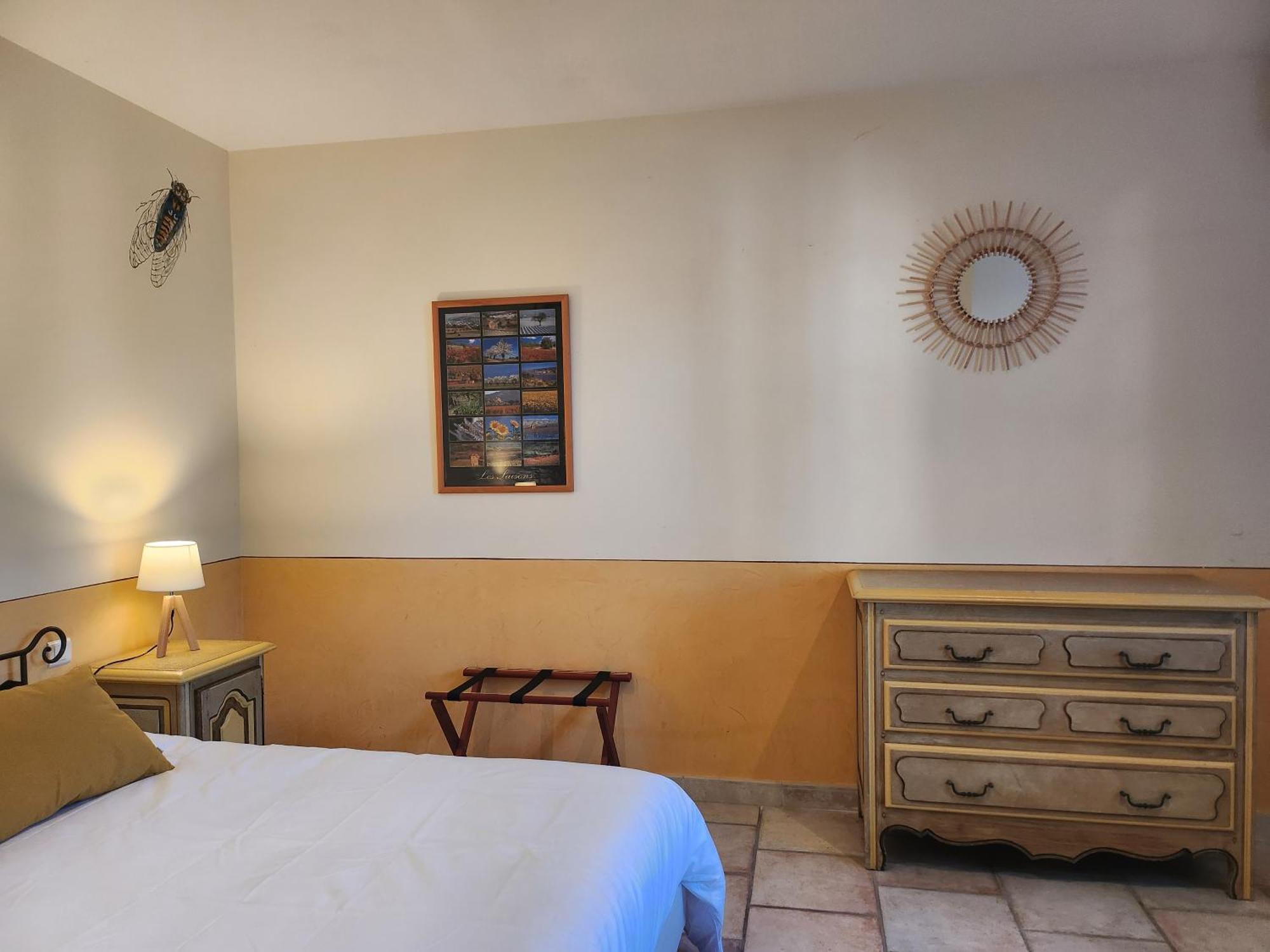 Saint-Saturnin-lès-Avignon Domaine Les Gendalis Bed & Breakfast エクステリア 写真